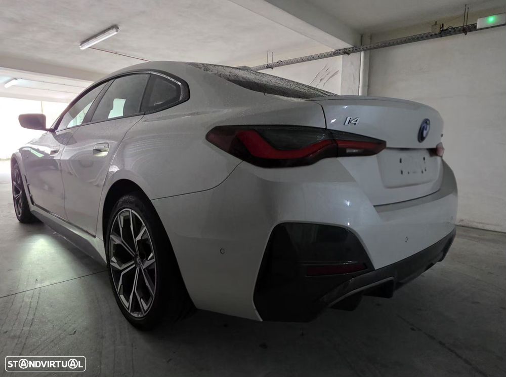 BMW i4 eDrive40 Pack Desportivo M Pro - 6