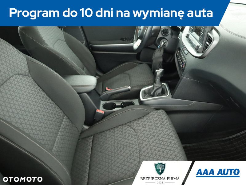 Kia Ceed - 8