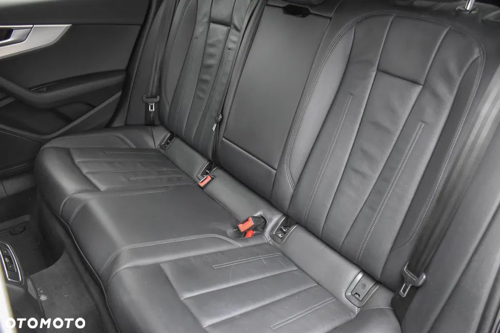Audi A4 Allroad - 36