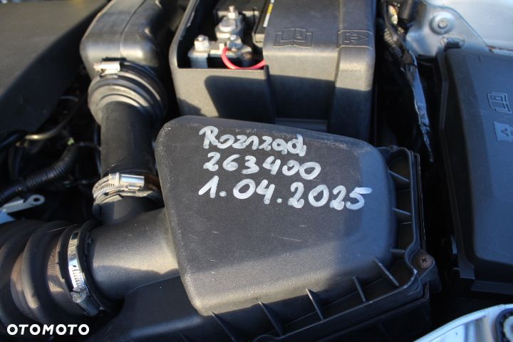Ford Mondeo 2.0 Ghia X100 / X - 16
