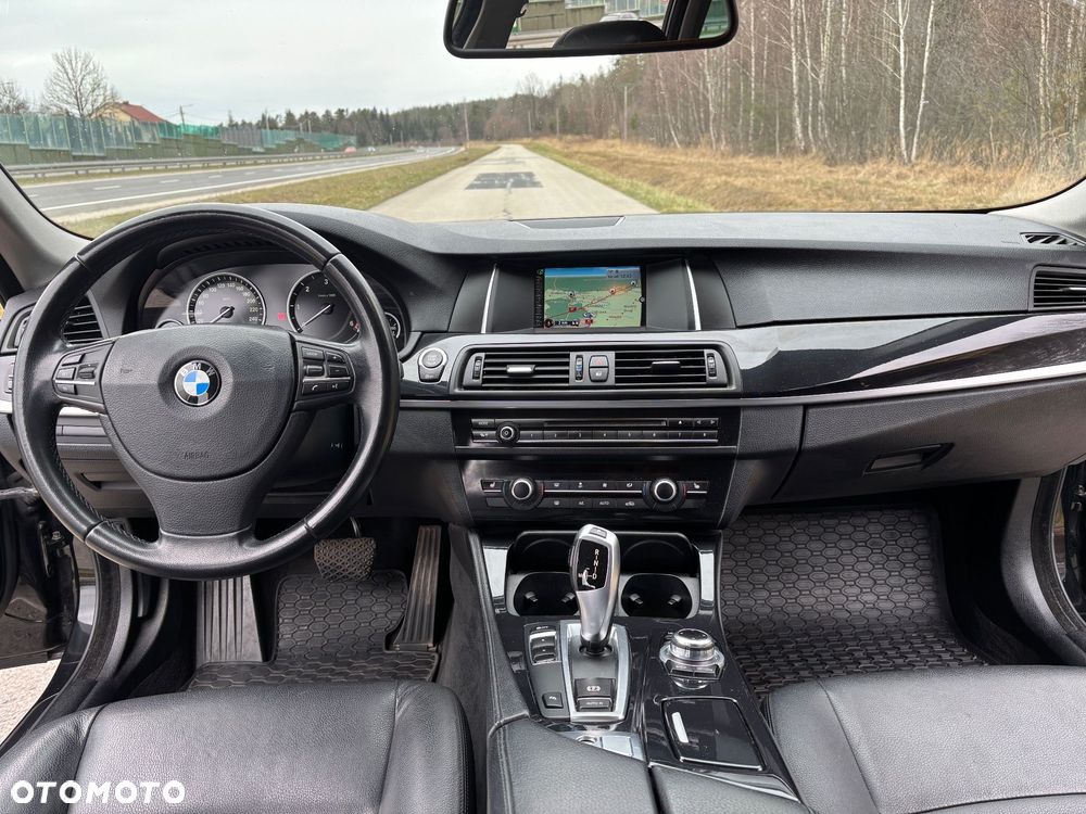 BMW Seria 5 520d - 13