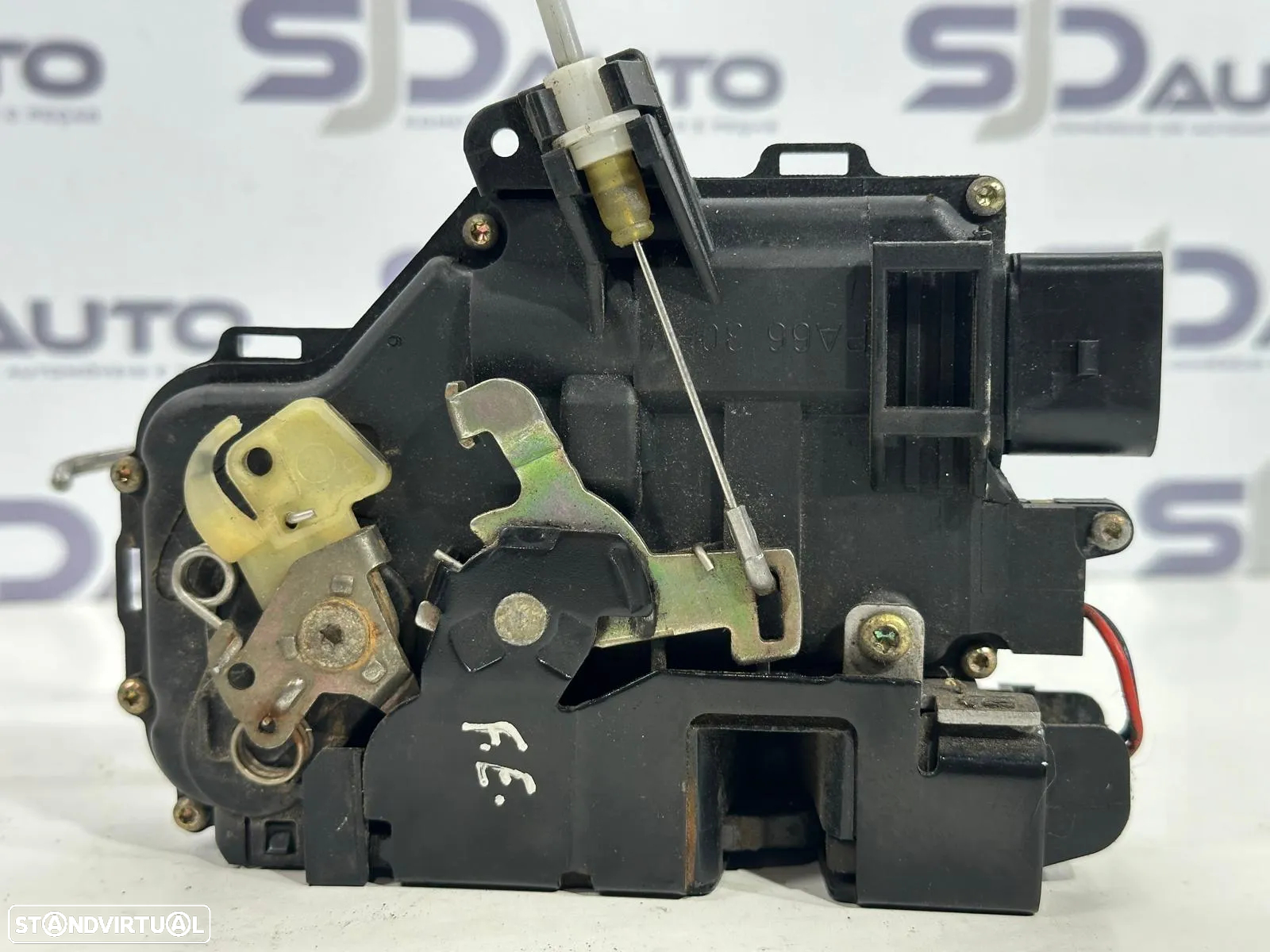 Fecho Porta Frente / Trás Direito / Esquerdo - Audi A6 Allroad (C5) - 8