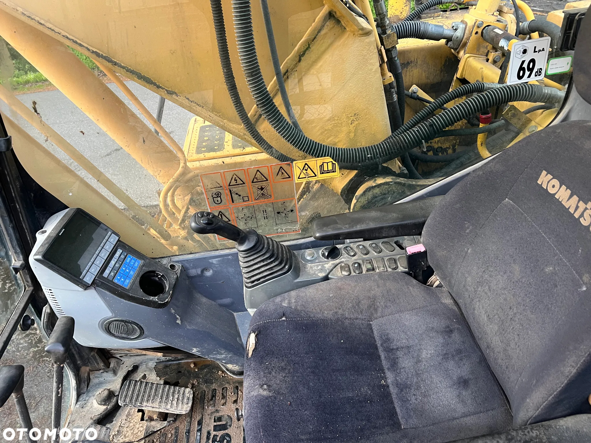 Komatsu PC210 - 4