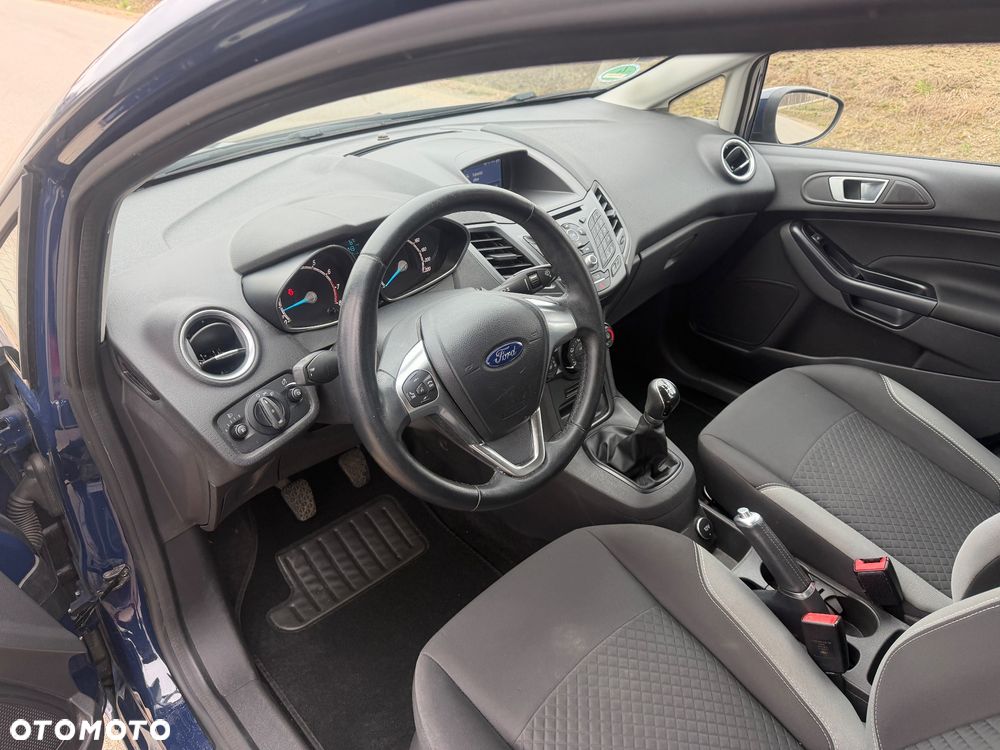 Ford Fiesta 1.25 Champions Edition - 28