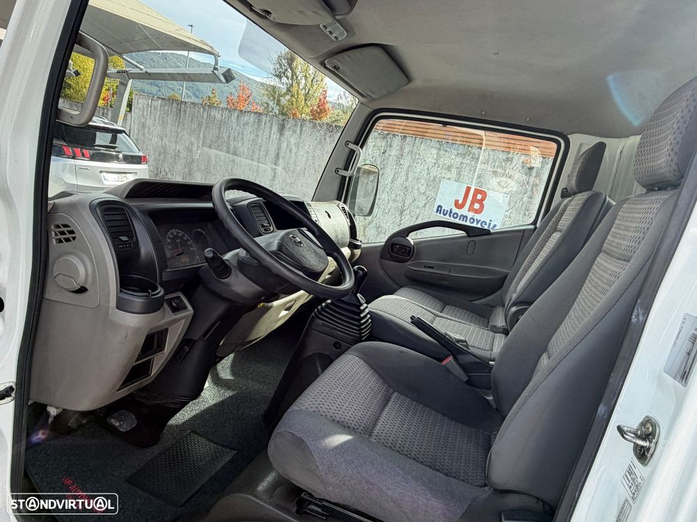 Nissan Cabstar 2.5 dCI 3LUG Tri-Basculante 62.000 Kms - 9