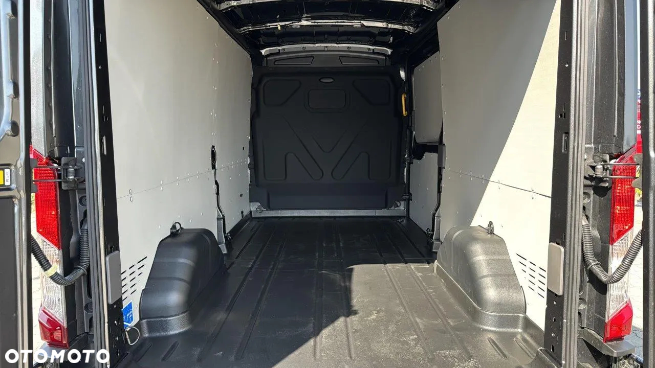 Ford Transit - 17