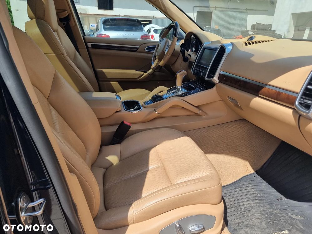 Porsche Cayenne Tiptronic S - 15
