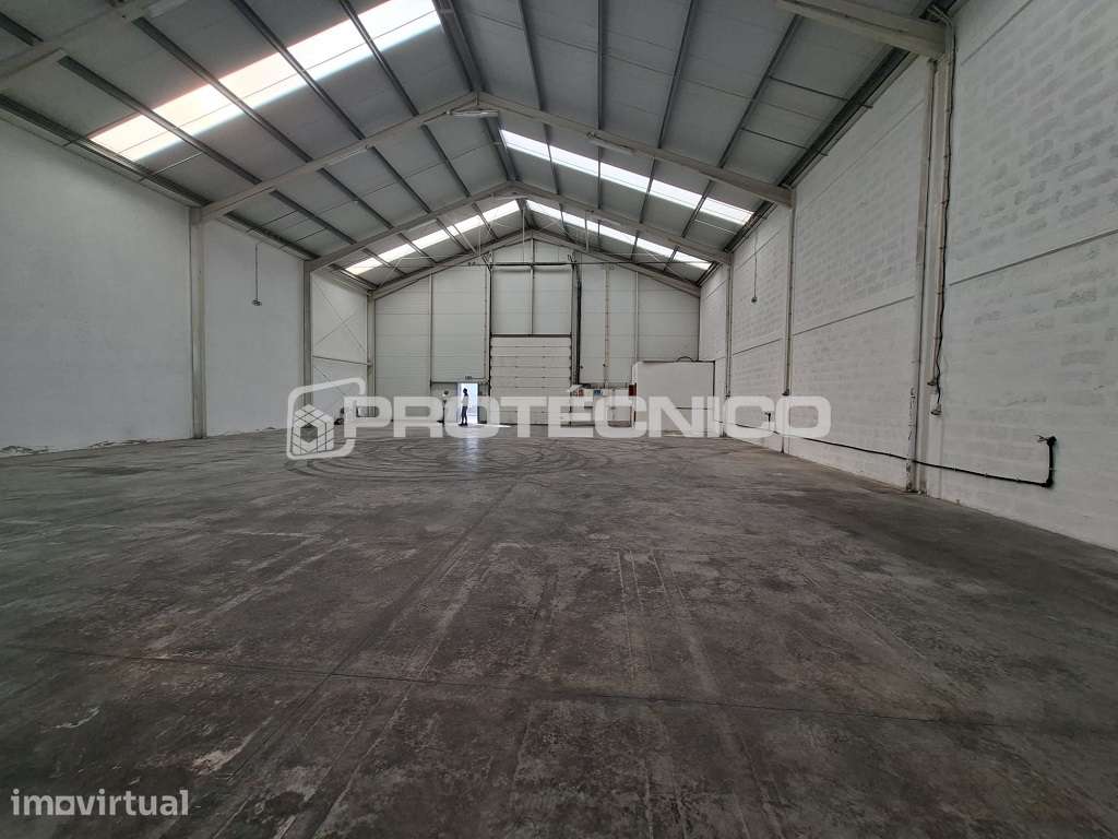 Armazém para arrendamento | 388 m² | Aveiro - Grande imagem: 3/7