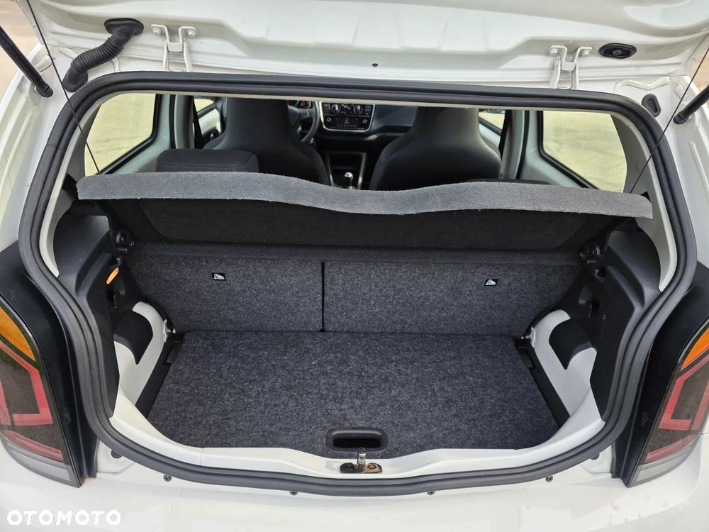 Volkswagen up! white style - 19