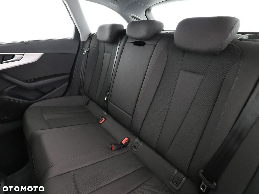 Audi A4 Avant 40 TDI Quattro Advanced S tronic - 18