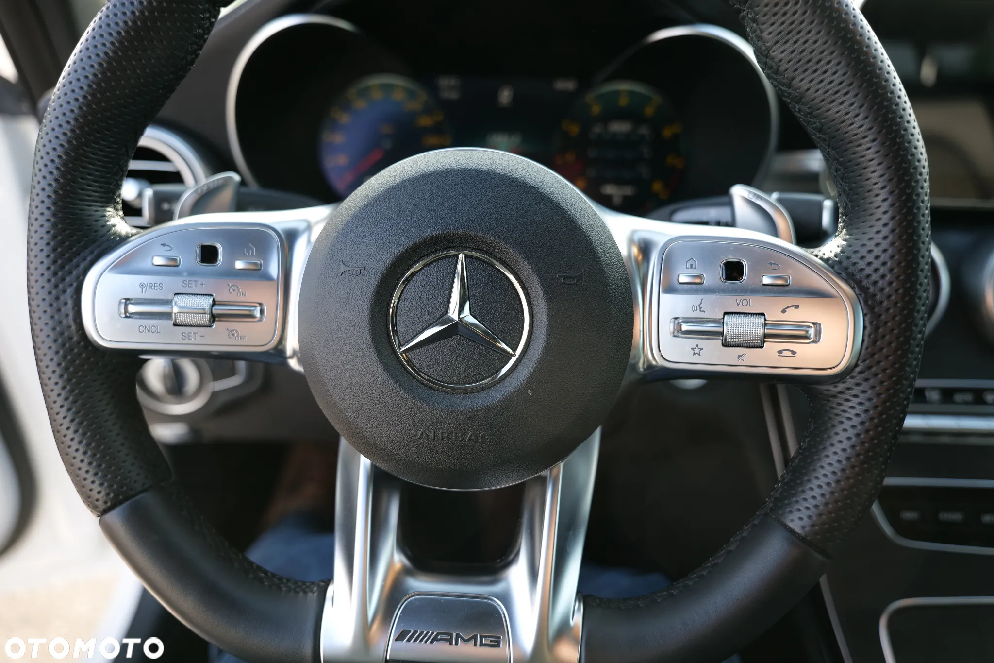 Mercedes-Benz Klasa C 63 S AMG 9G - 28