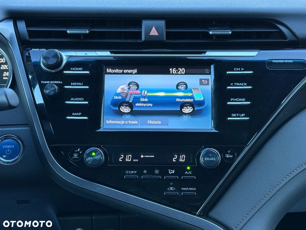Toyota Camry 2.5 Hybrid Comfort CVT - 4