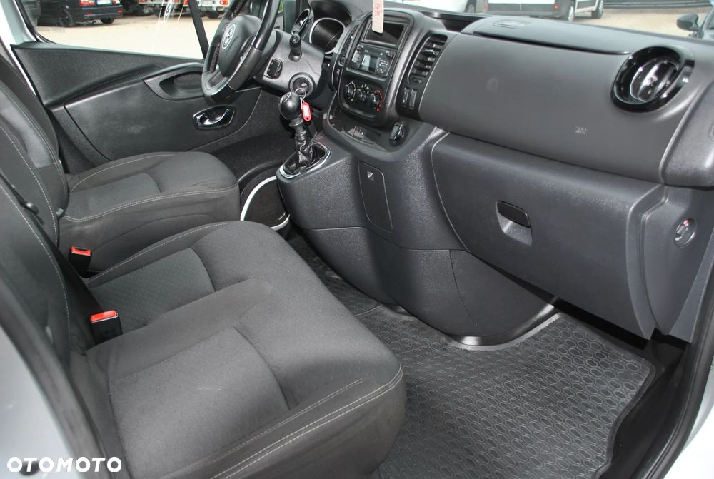 Opel Vivaro L2H1 2,9t Elegance - 23