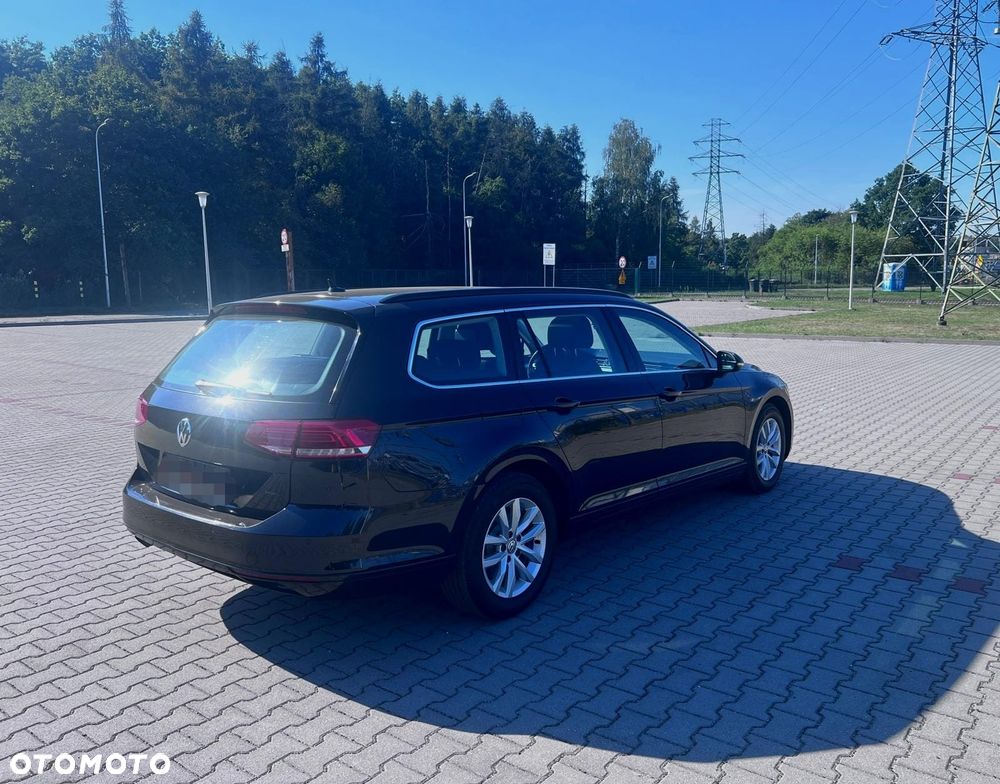 Volkswagen Passat Variant 2.0 TDI SCR DSG Comfortline - 4