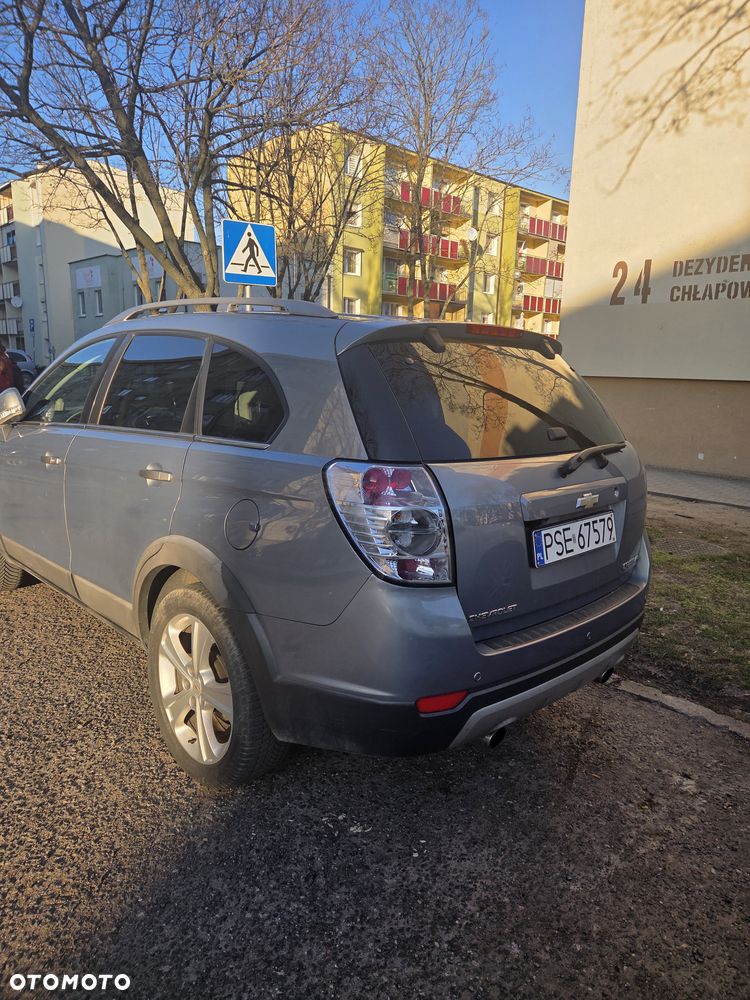 Chevrolet Captiva 2.2 d LT+ - 10