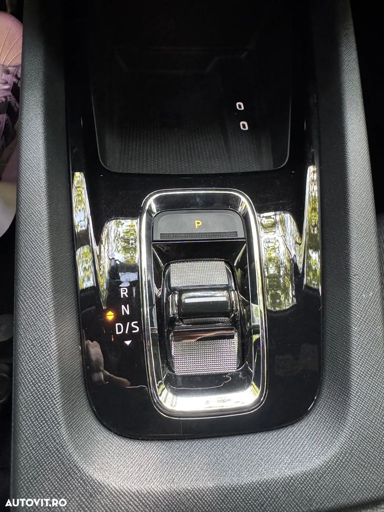 Skoda Octavia 2.0 TSI DSG RS Plus - 9