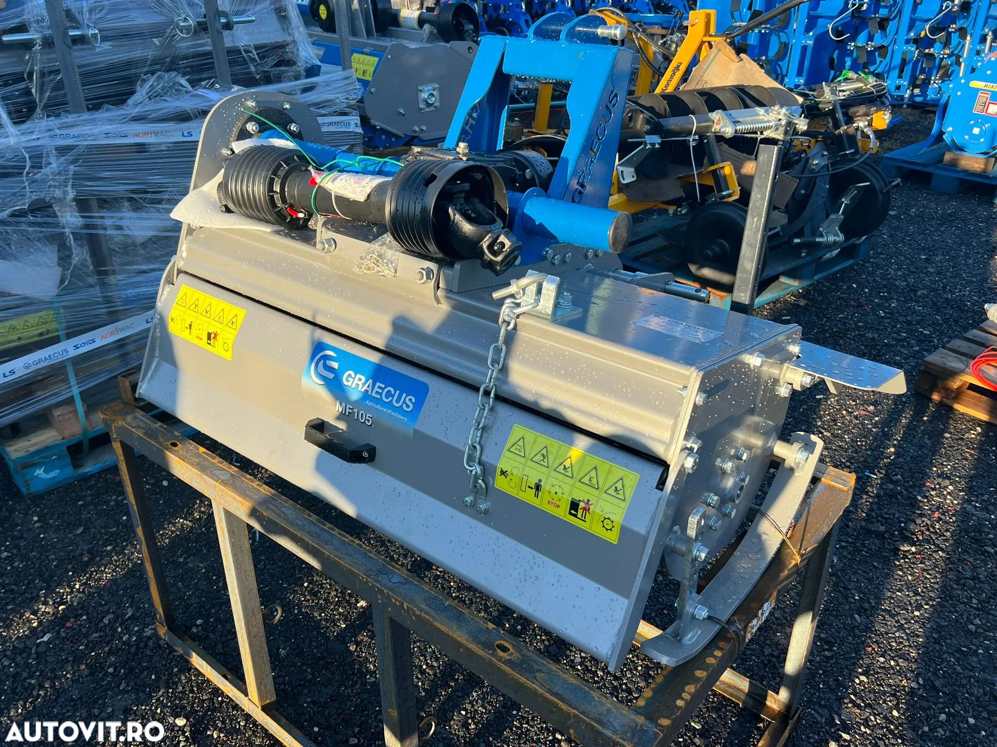 Alta Freza de sol cu deplasare laterala mecanica, Model MF85-M - 1