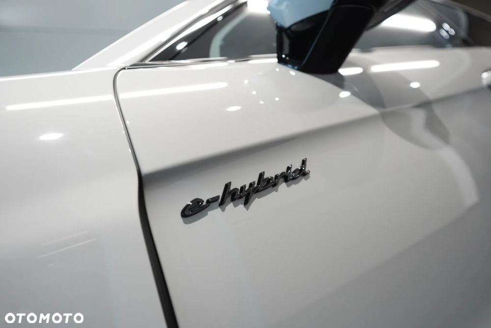 Porsche Panamera 4S E-Hybrid PHEV - 26