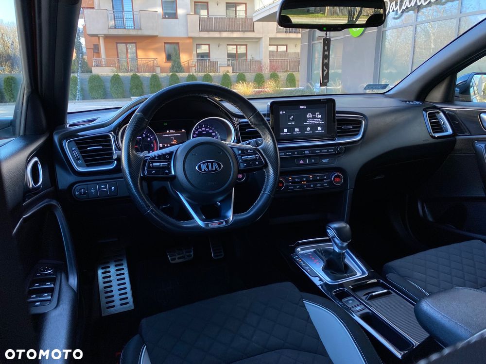 Kia ProCeed 1.4 T-GDI DCT7 OPF GT LINE - 26