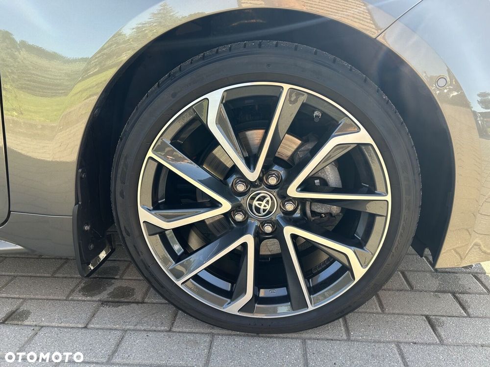 Toyota Corolla - 36