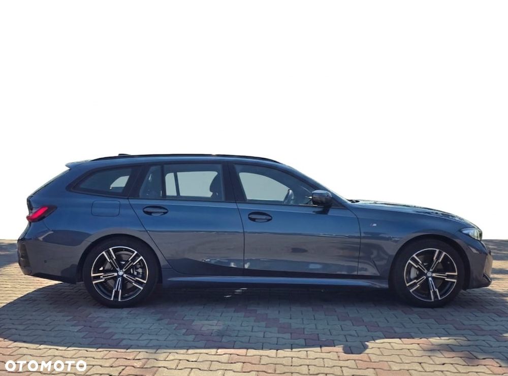 BMW Seria 3 330i xDrive M Sport sport - 2