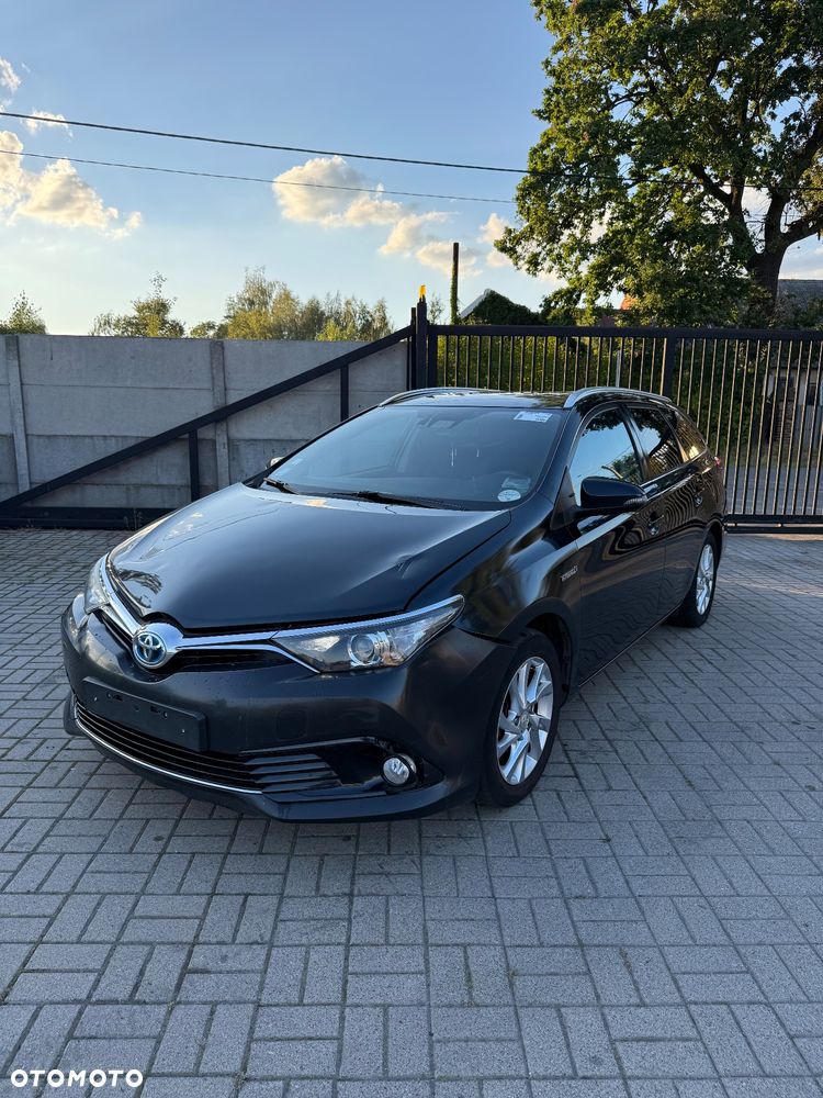 Toyota Auris - 1