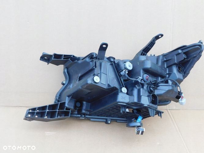 LAND CRUISER 150 FULL LED LIFT reflektor prawy - 4