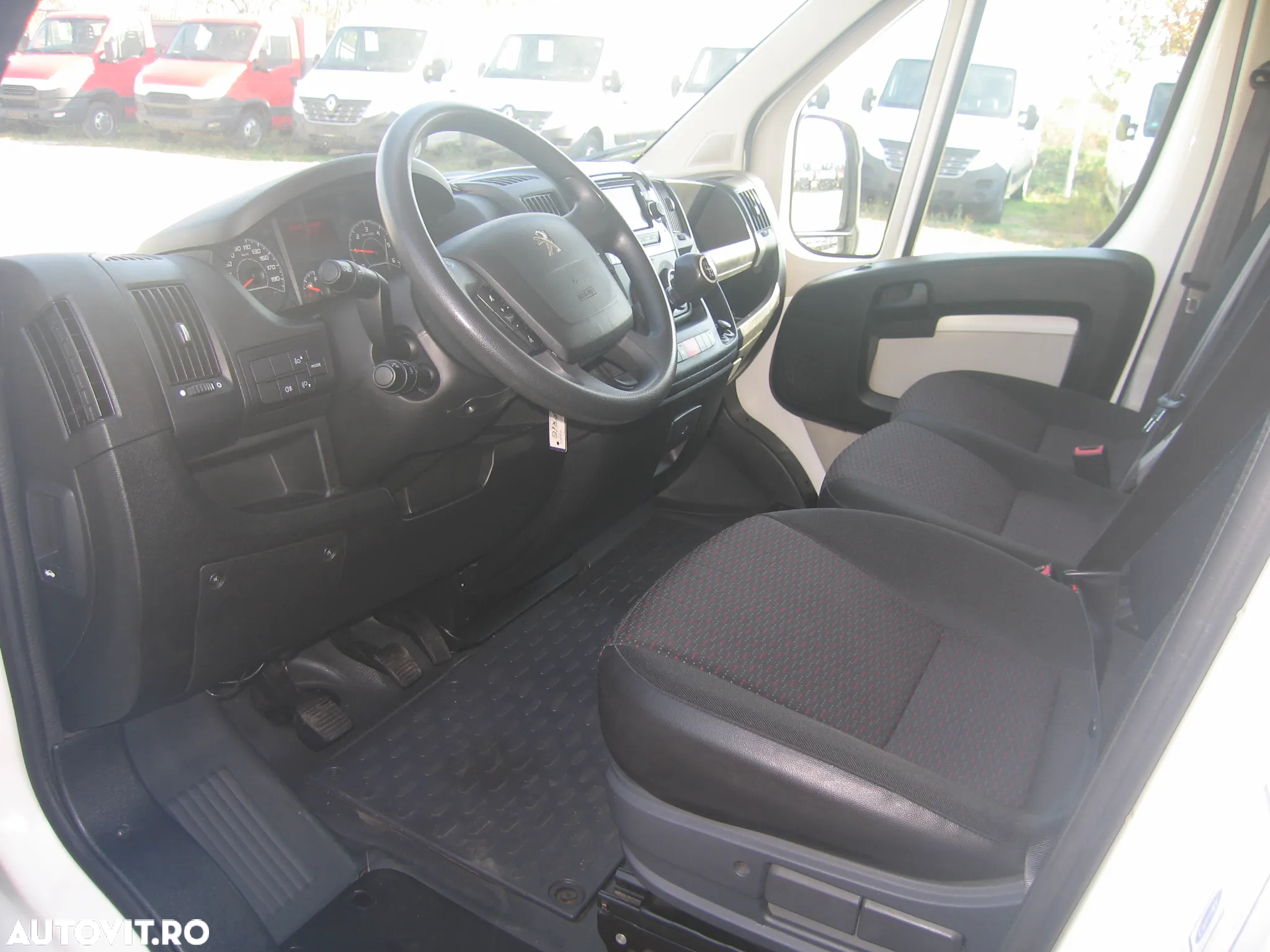 Peugeot BOXER FRIG CARRIER , DOUA CAMERE FRIGORIFICE , PRIZA 220 - 18