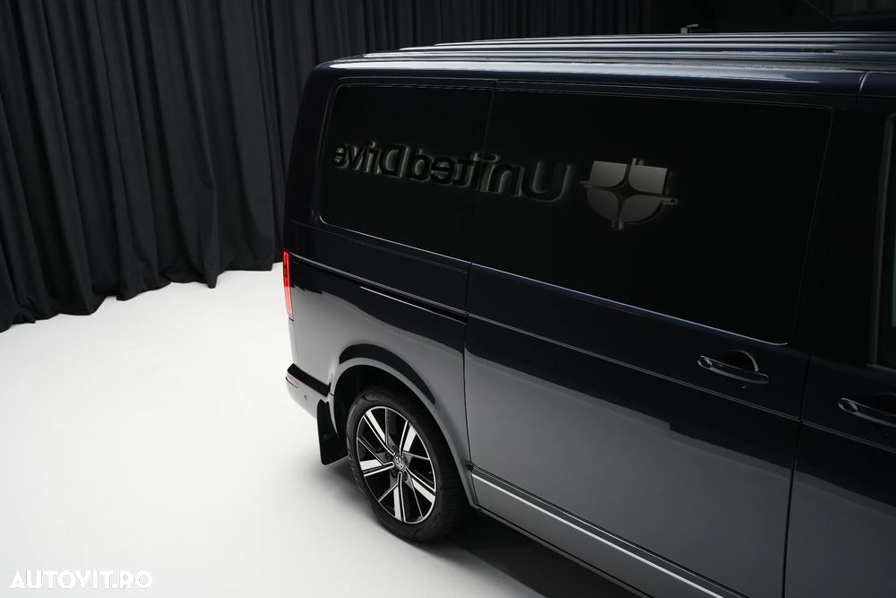 Volkswagen Multivan - 38