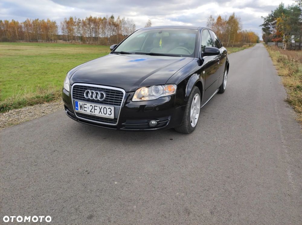 Audi A4 Limousine - 1