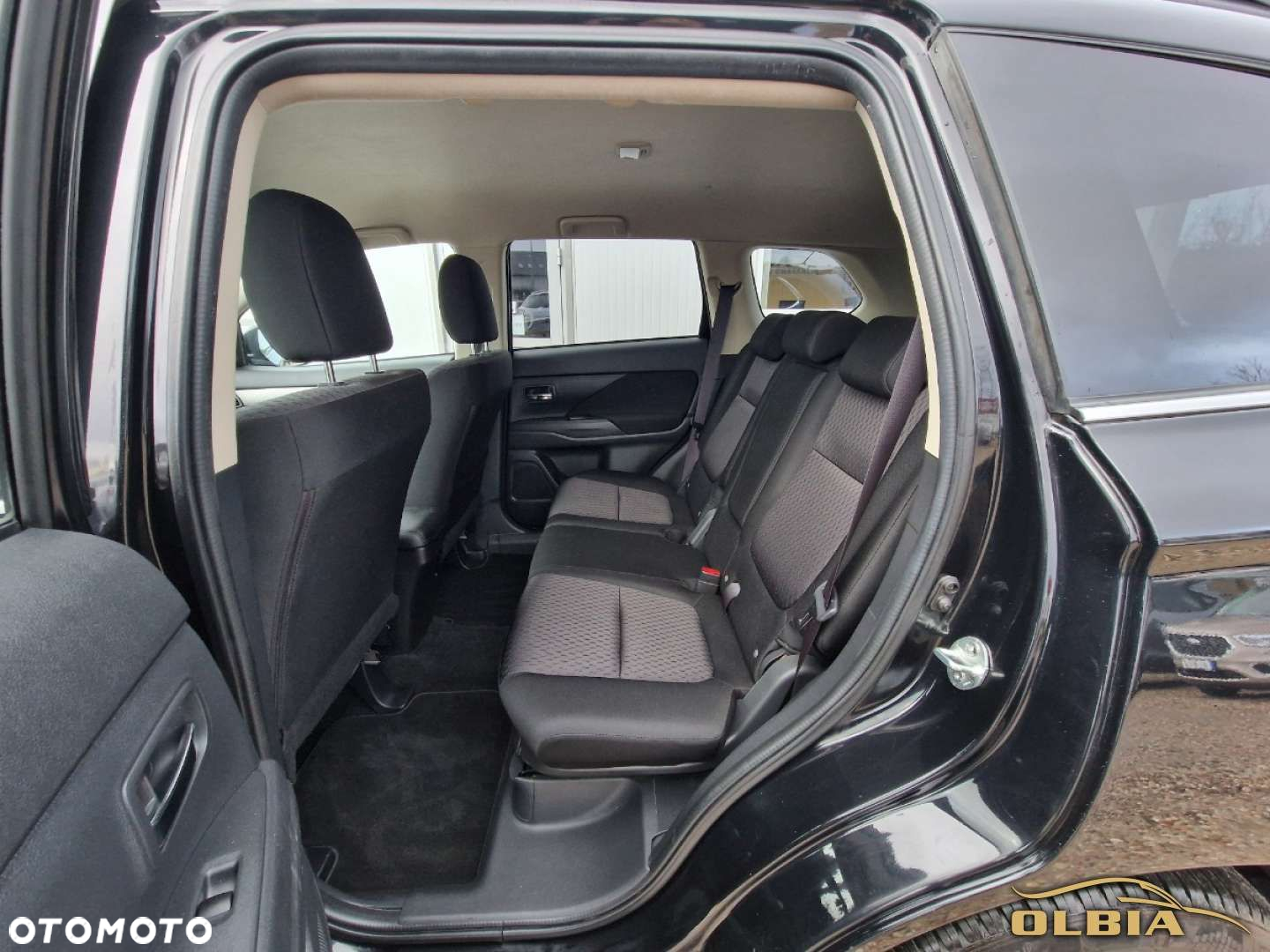 Mitsubishi Outlander 2.2 DI-D 4WD Instyle - 18
