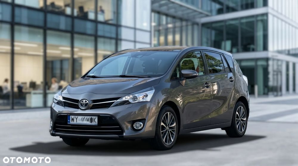 Toyota Verso 1.8 Prestige MS 7os EU6 - 1