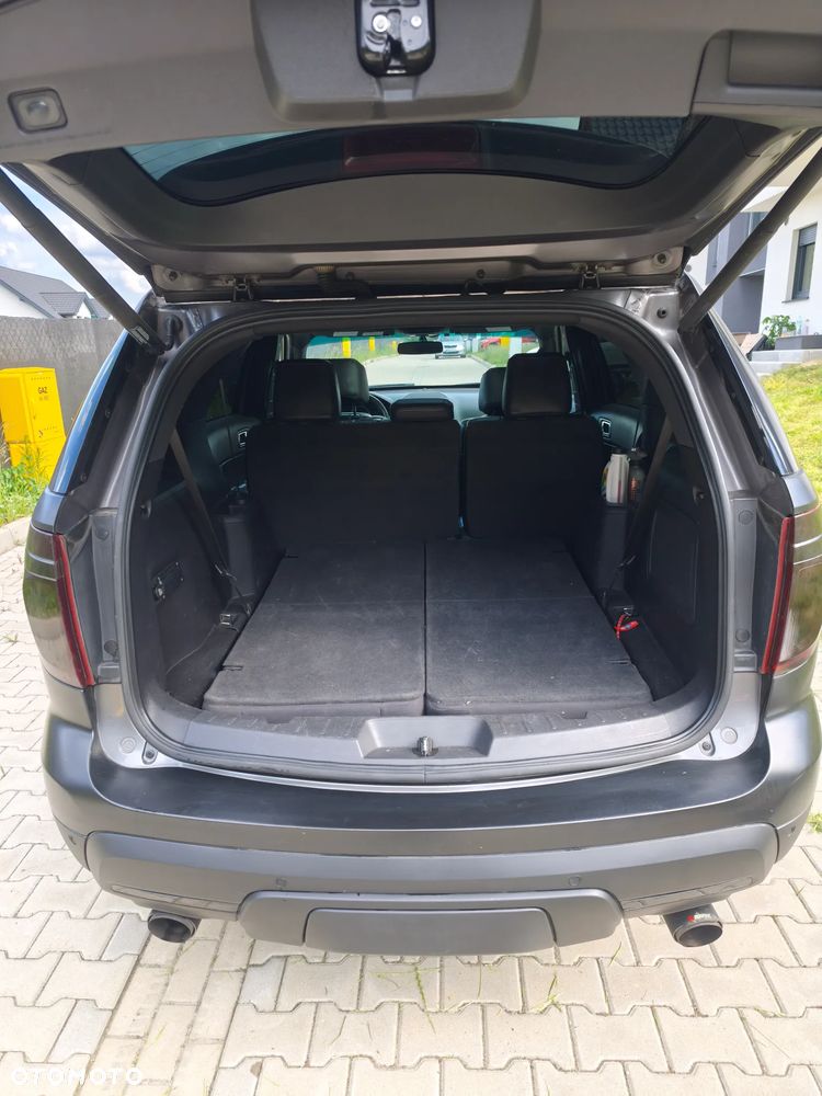 Ford Explorer - 6