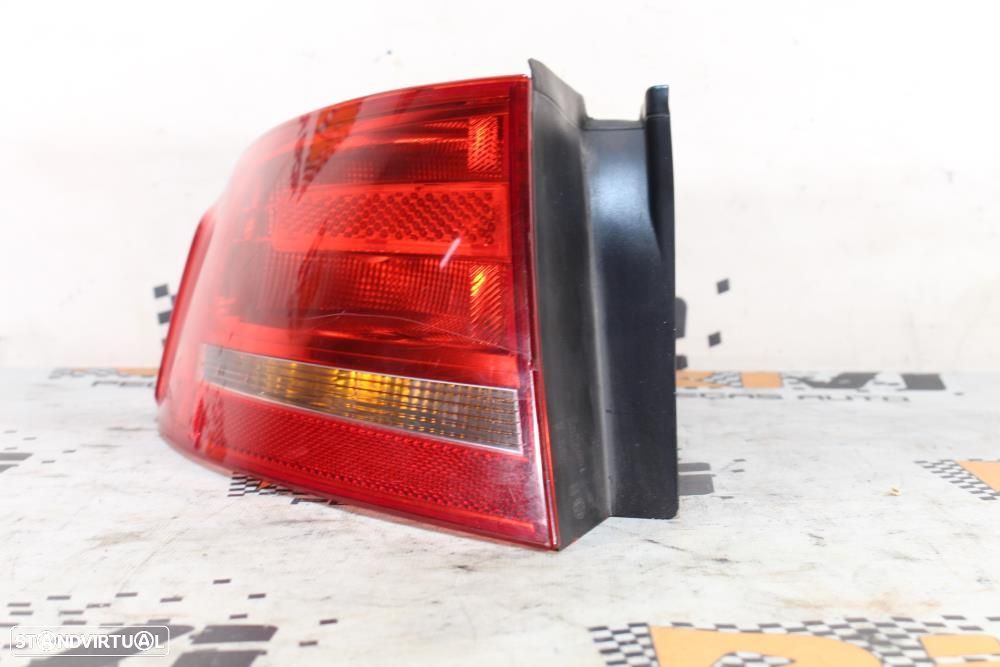 Farolim Esquerdo Audi A4 (8K2, B8)  8K5945095d / Chassi Condutor Sedan - 2