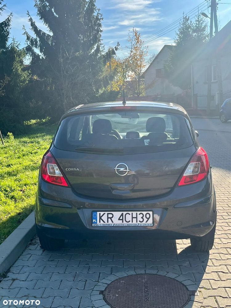 Opel Corsa 1.2 16V Edition / Active - 6