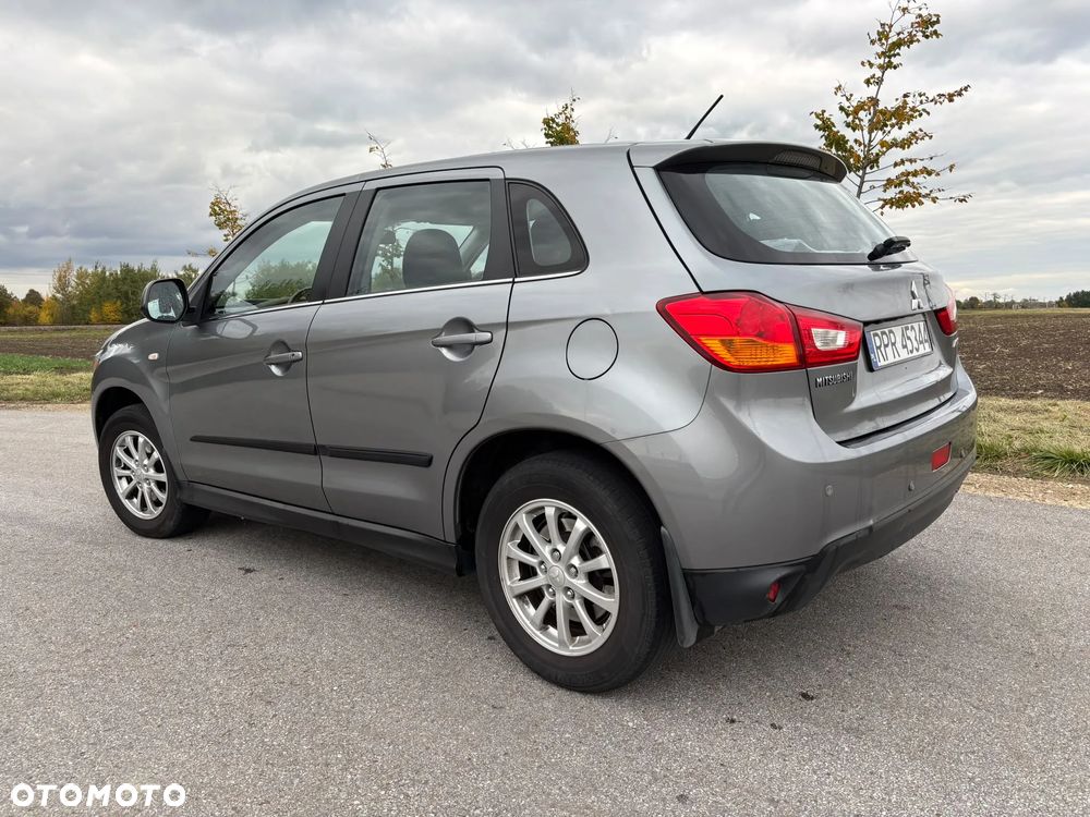 Mitsubishi ASX - 16