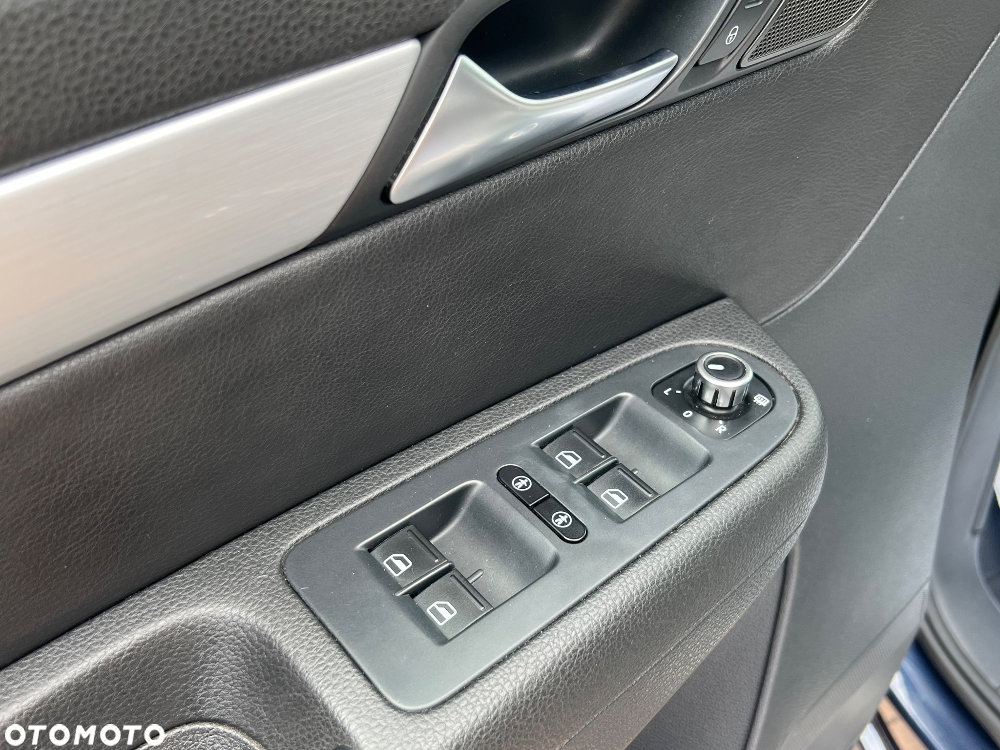 Volkswagen Sharan 2.0 TDI DSG Blue Motion Highline - 29