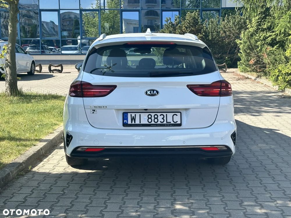 Kia Ceed - 6