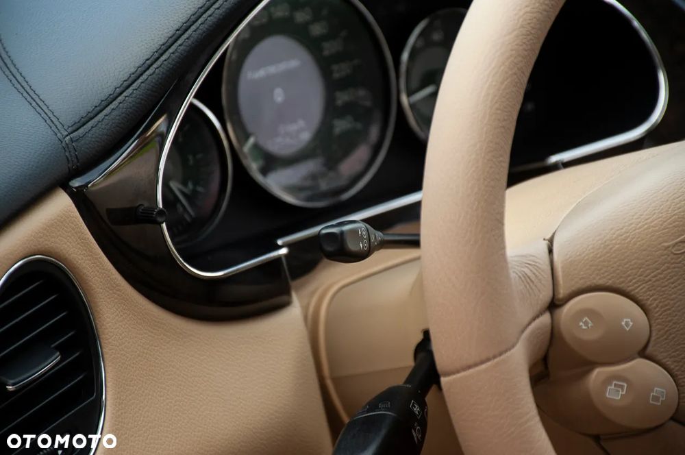 Mercedes-Benz CLS 350 - 12