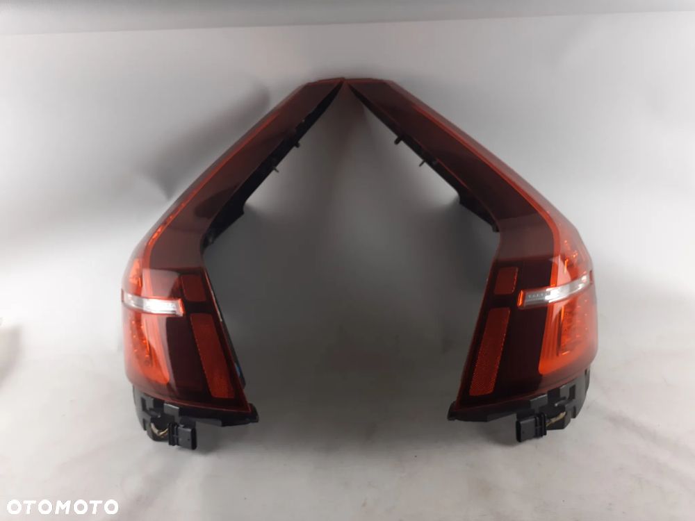 Lampy tylne P+L Volvo V60 II 18-22r. Eur