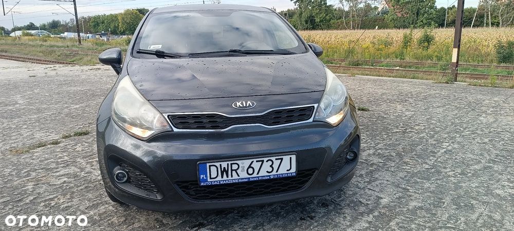 Kia Rio 1.2 Attract - 4