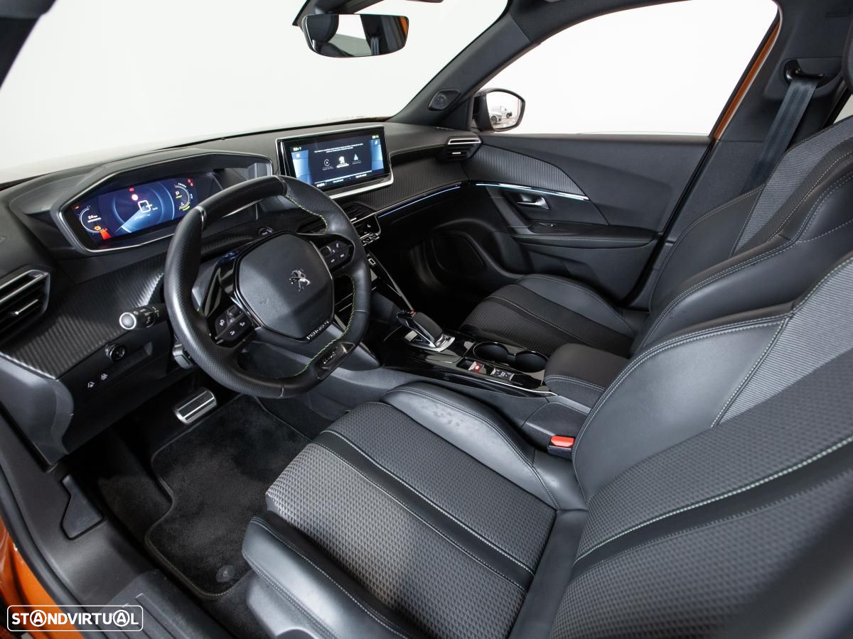 Peugeot e-2008 50 kWh GT - 7