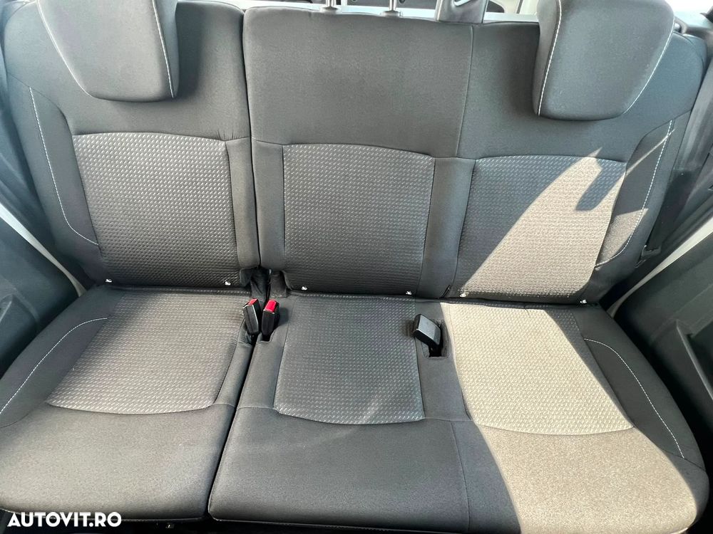 Dacia Dokker 1.5 Blue dCi Laureate - 9