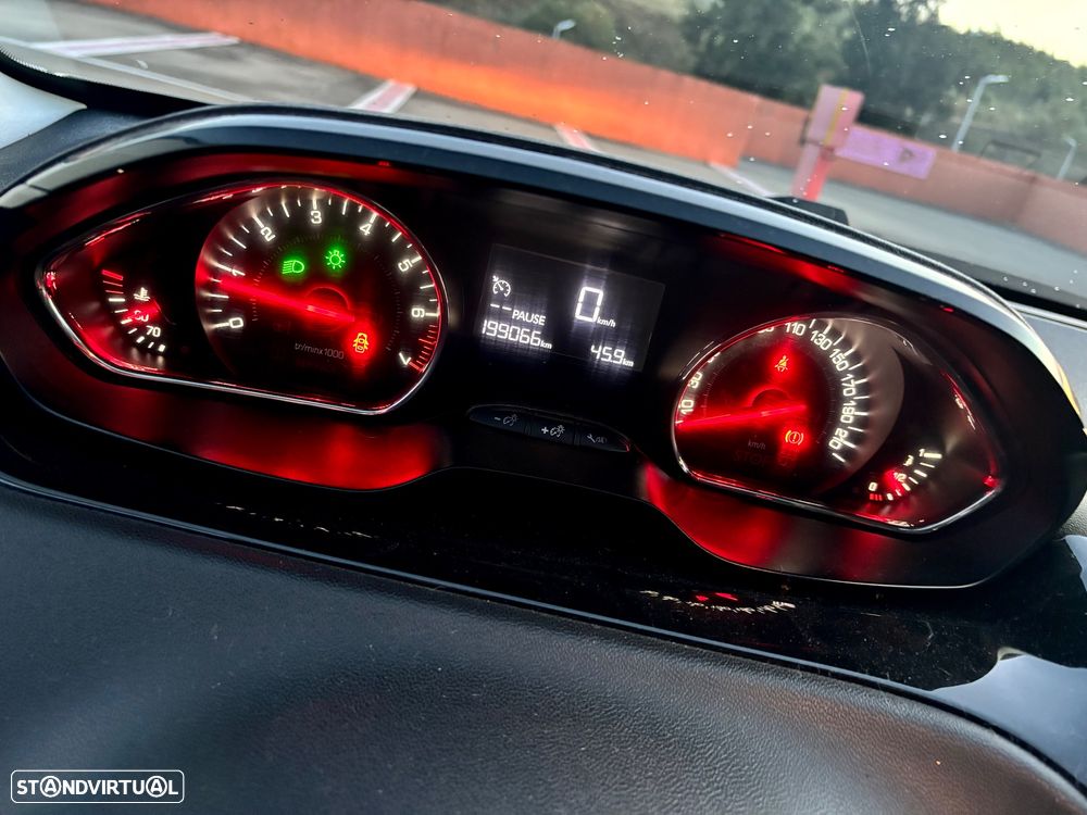Peugeot 208 1.2 VTi Access - 9