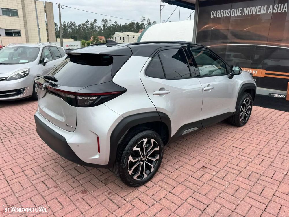 Toyota Yaris Cross 1.5 HDF Comfort Plus AWD - 40