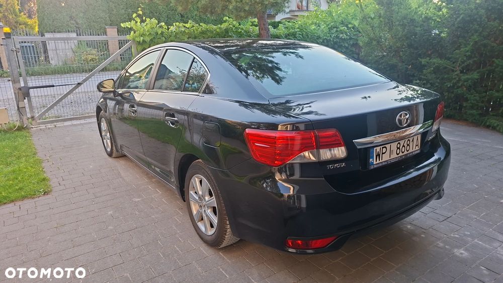Toyota Avensis 2.0 D-4D Premium - 3