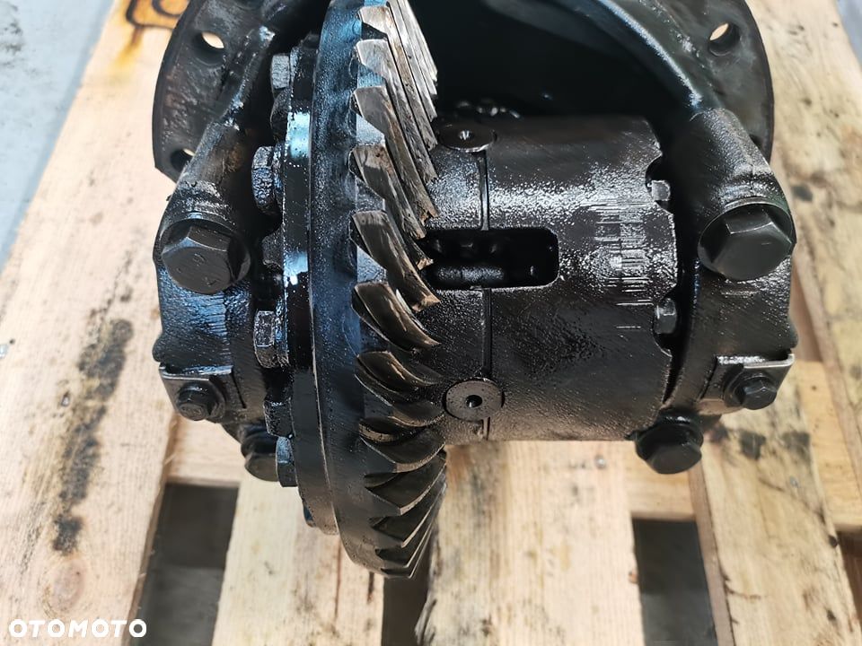 Case MX Magnum 2002r.{Mechanizm różnicowy} - 12