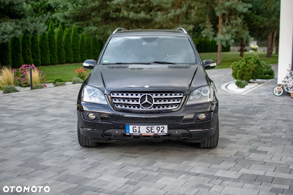 Mercedes-Benz ML - 4