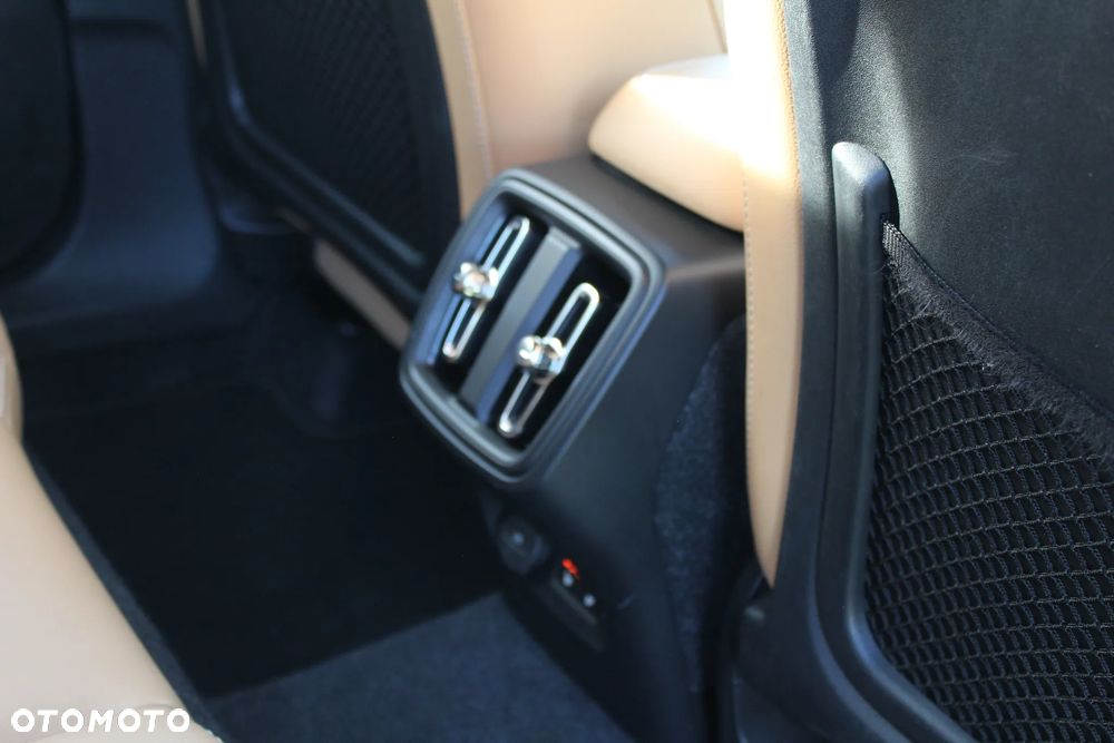 Volvo XC 40 D3 Momentum Pro - 19