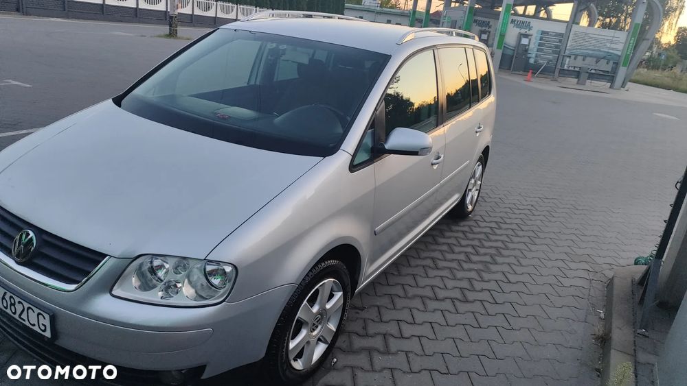 Volkswagen Touran - 5